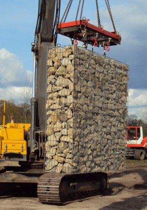 Transportgabione in Zyklopenbauweise